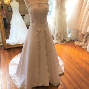 Wedding Dress - Size 4